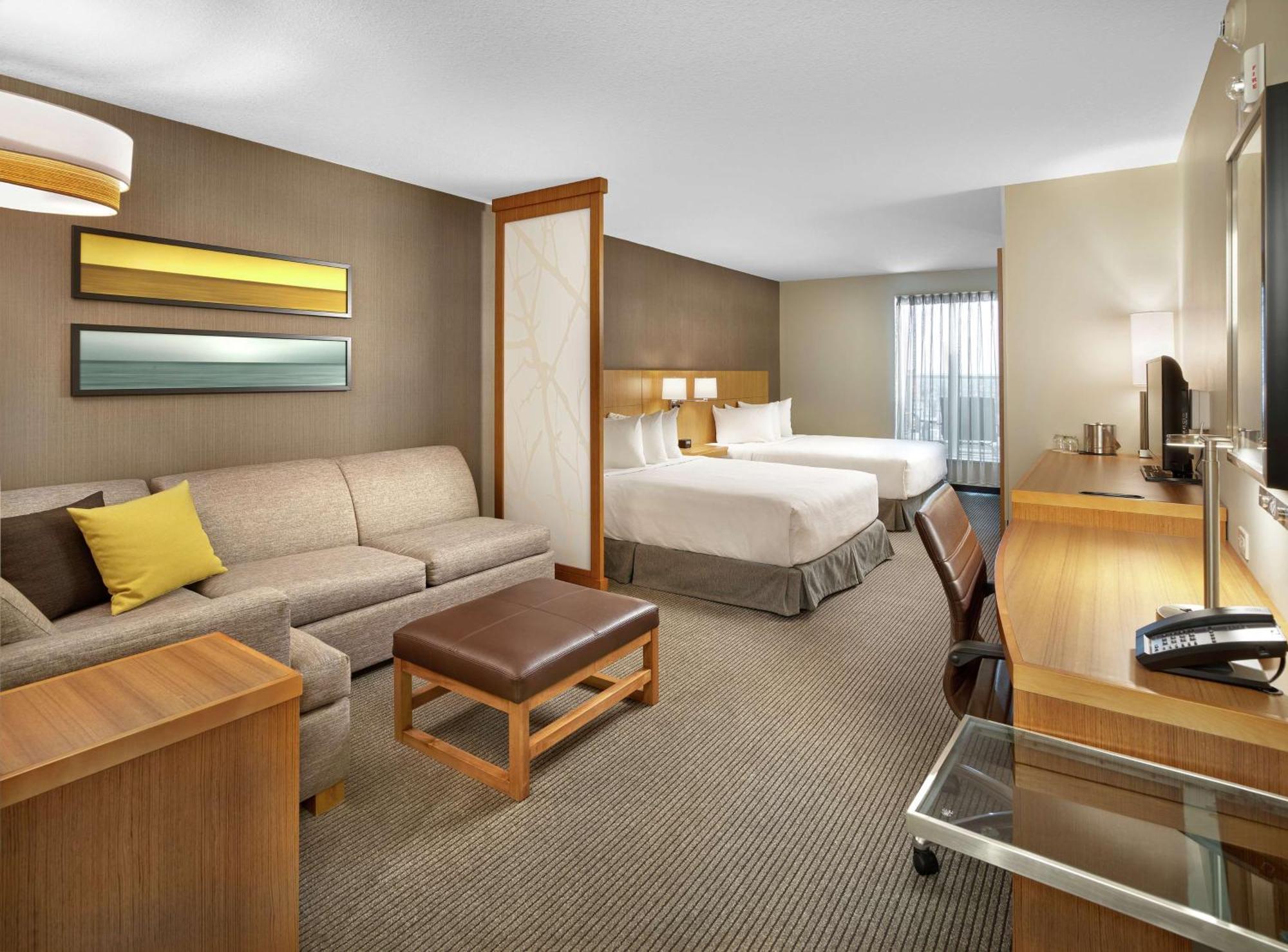 Hotel Doubletree By Hilton Edmonton Downtown Esterno foto
