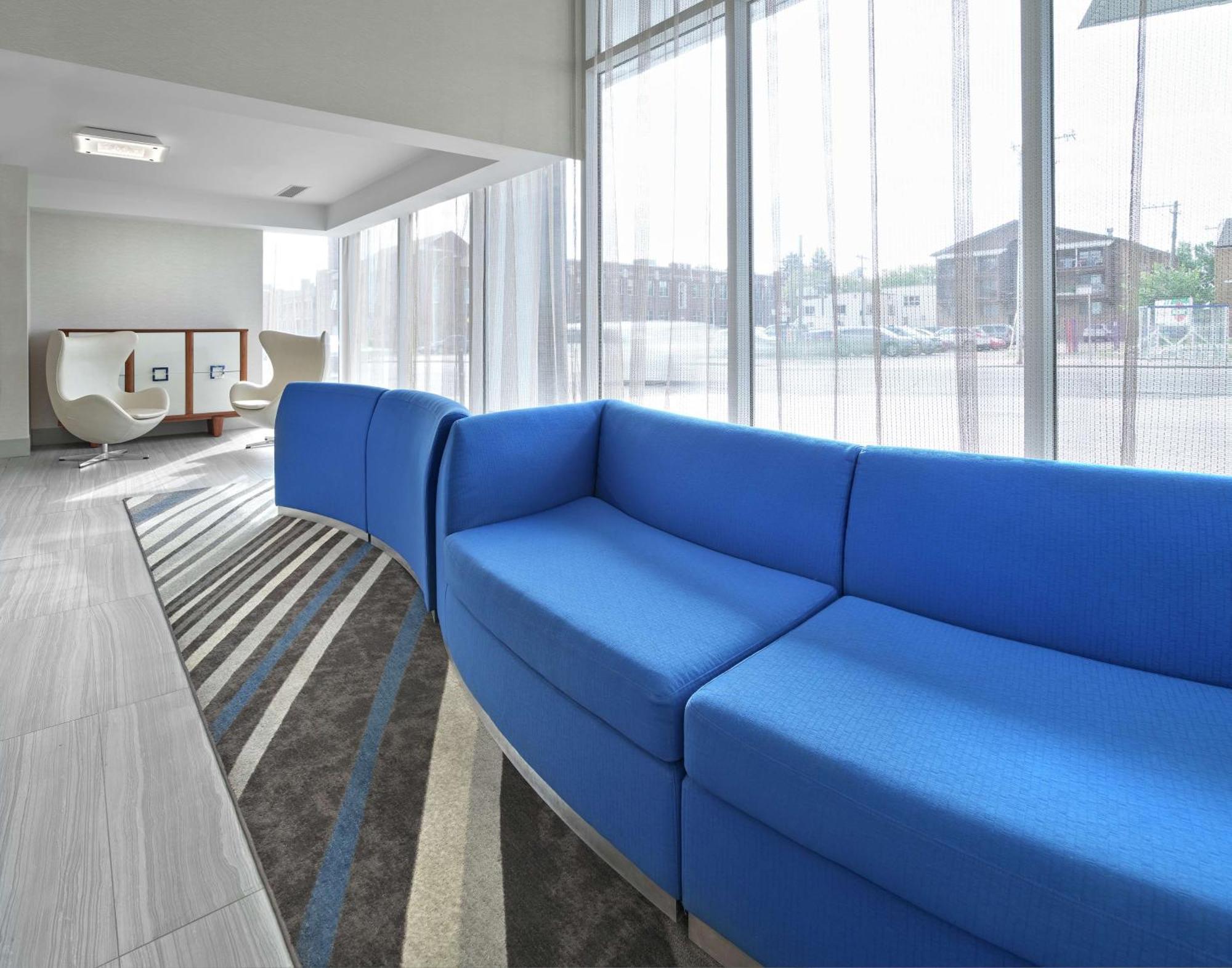 Hotel Doubletree By Hilton Edmonton Downtown Esterno foto